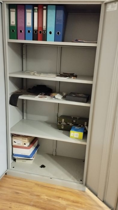 Шафа металева сейфового типу з замком  "ПРАКТИК"