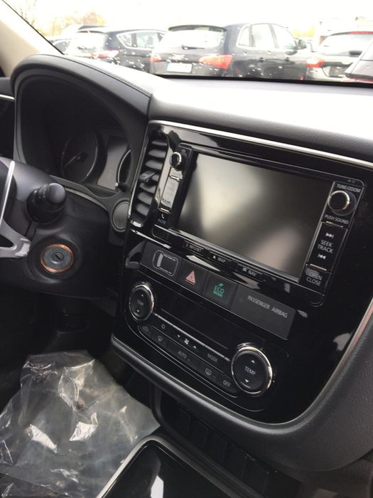 Mitsubishi Outlander PHEV Plus 4WD Plug-In Hybrid,