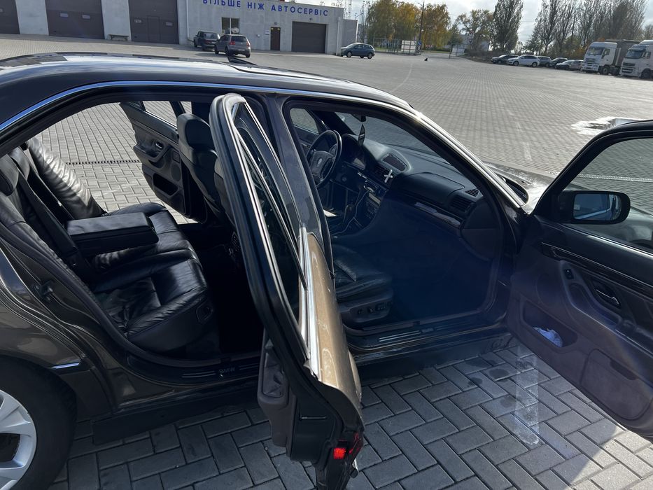 Продам BMW 740i e38 4.0 газ/бенз