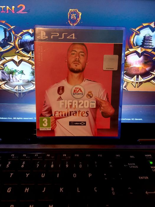 Jogos FIFA PS4 como novos