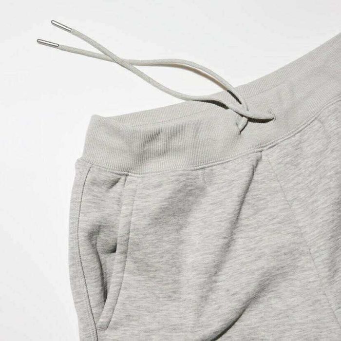 Uniqlo. Жіночі брюки на шерпі