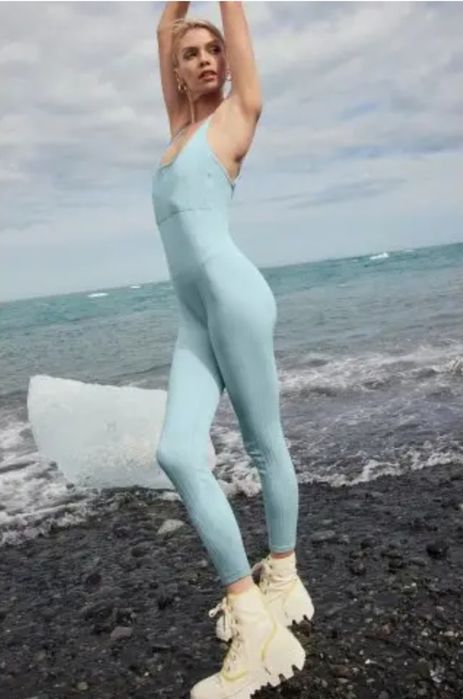 Спортивний комбінезон для спорту workout s розміру