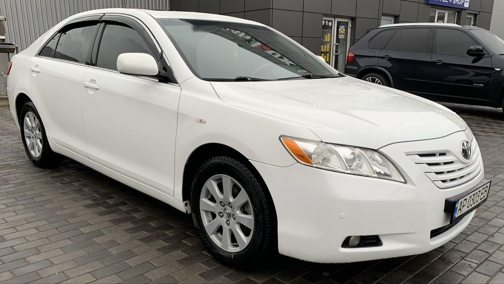Toyota Camry 40
