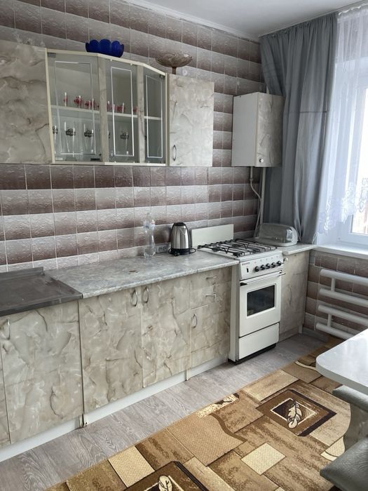 Сдаётся 3-комнатная квартира, район Химик