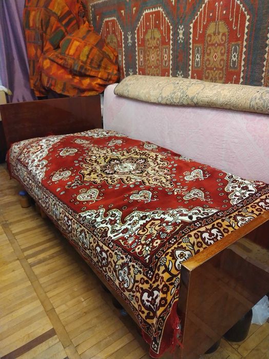 Спальня колір темний горіх