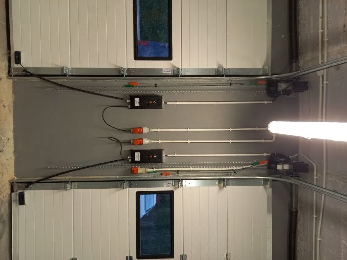 PRODUCENT brama segmentowa garażowa przemysłowa bramy garażowe KIELCE