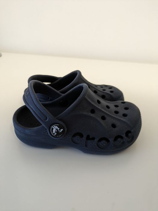 Crocs tamanho C9