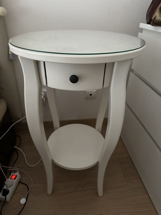 Mesas cabeceira Ikea (duas)