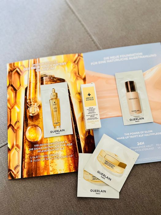 GUERLAIN Abeille Royale, Youth Watery Oil Serum