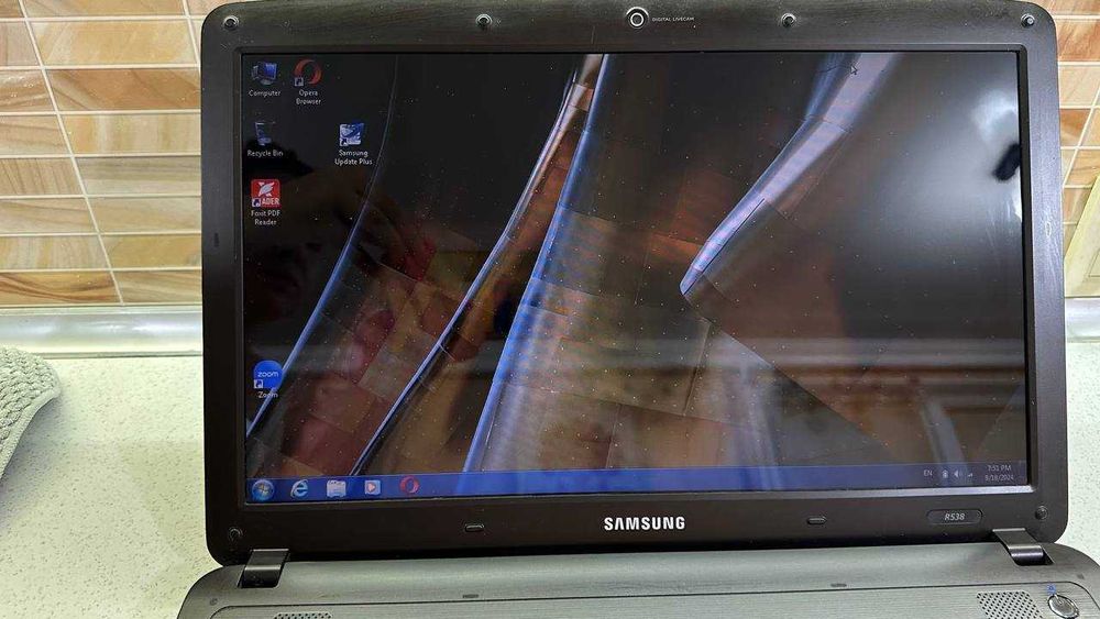 Ноутбук Samsung R538