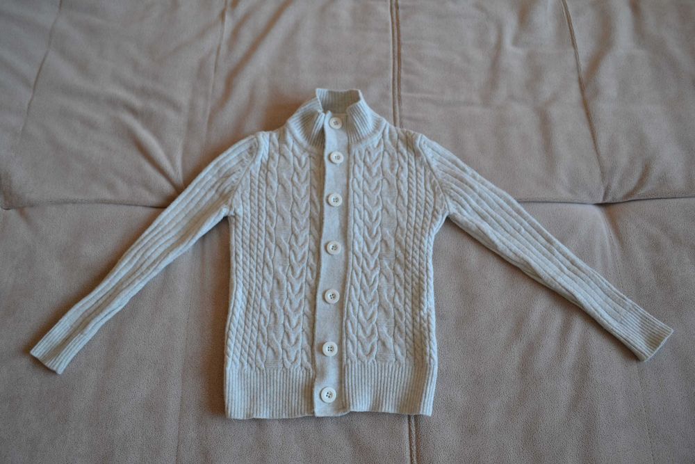 Теплая кофта на пуговицах