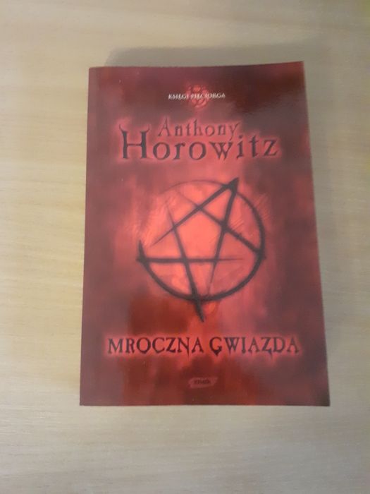 "Mroczna Gwiazda" Anthony Horowitz