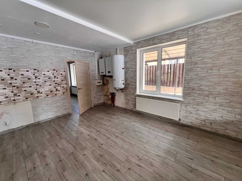 Будинок з ремонтом в Ірпені. Мінімальне оформлення