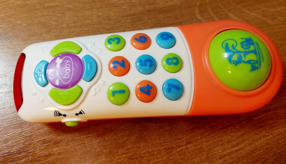 Игрушка Детский Музыкальный Пульт Телевизора, с батарейками.