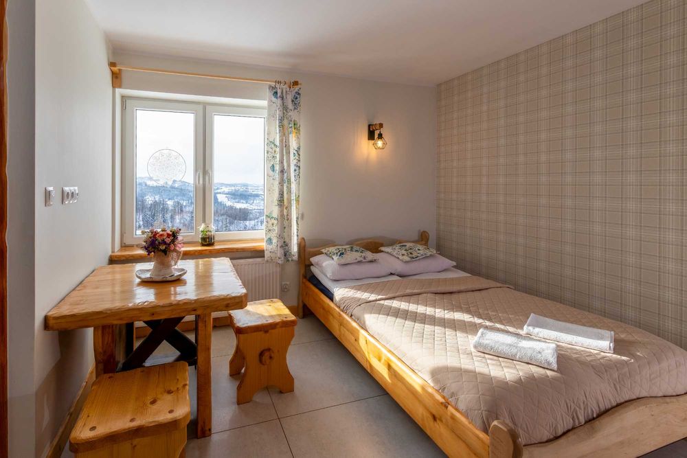 Noclegi ( 28 m-c), jacuzzi, stodoła ,domek grilowy, org.  imprez