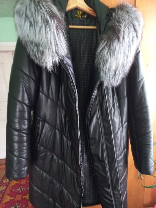 Продається нова шикарна шкіряна куртка