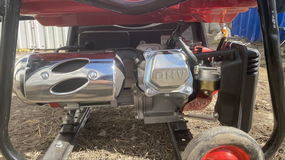 Продам генератор MAX MXGG30