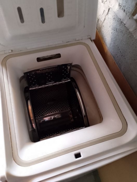 Пральна машина Вірпул,з гарантією верхня загрузка