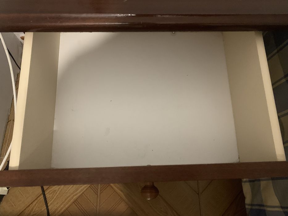 2 Mesas de cabeceira