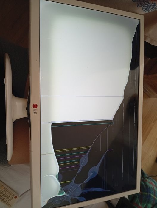 LG 24MT45D  24' para peças