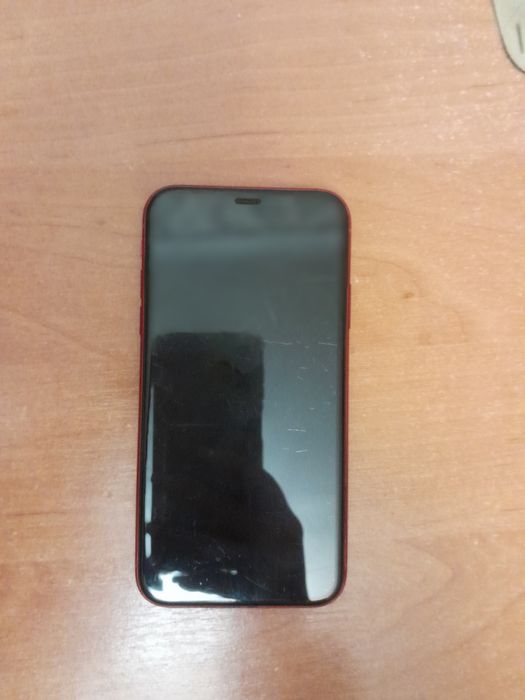 Продам Айфон 11   по Городу