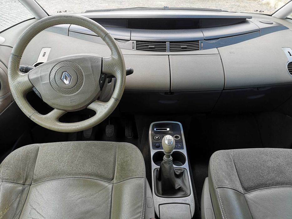 Renault Espace 2.2 dci Initiale Paris 150 cv  204.500 km