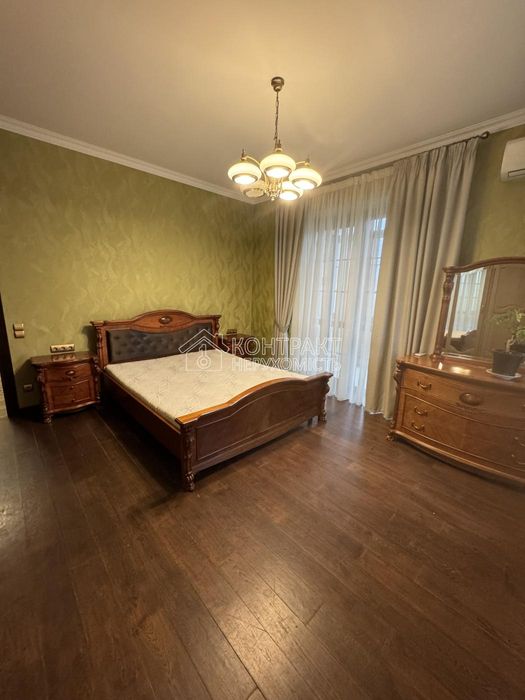 Сдається в оренду  2-кім кв 85 кВ.