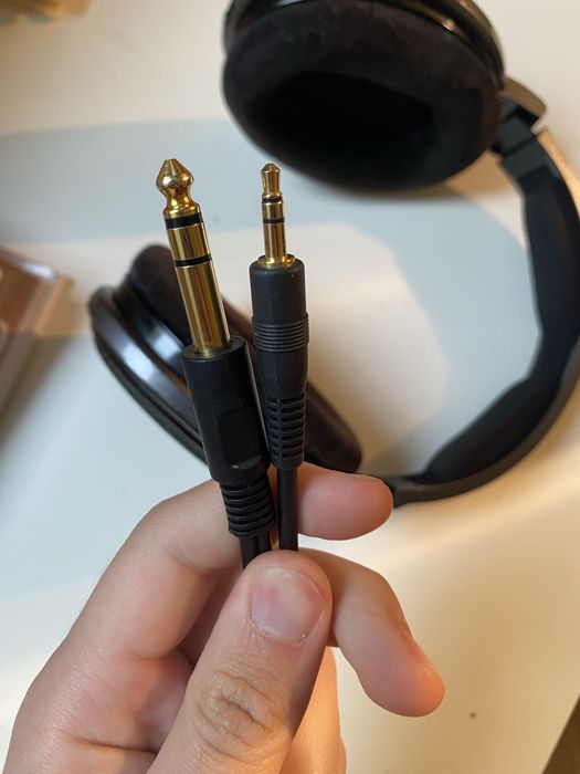 Студійні навушники Sennheiser HD 650 (Комплект, Коробка)