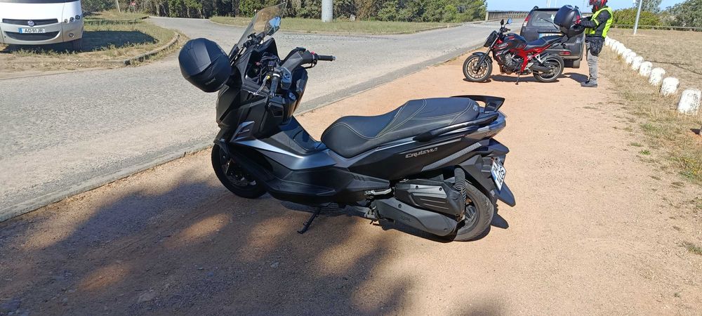 SYM CRUISYM 300 - Com garantia de fábrica até fevereiro de 2028