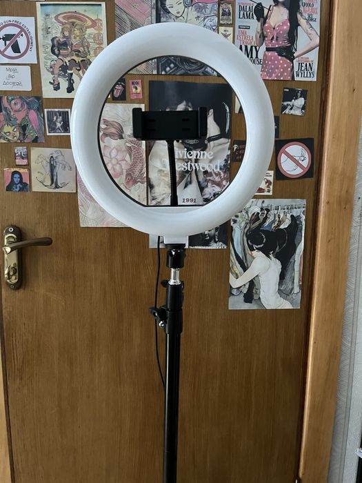 кольцевая лампа