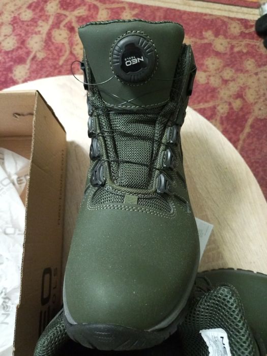 Берцы фирмы,,NEO"Польша+Каска, разгрузка, наушники и д.р