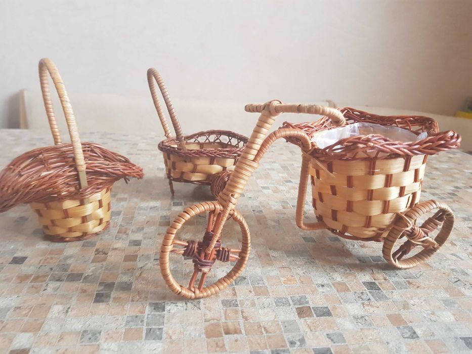 Кошик із лози, візок