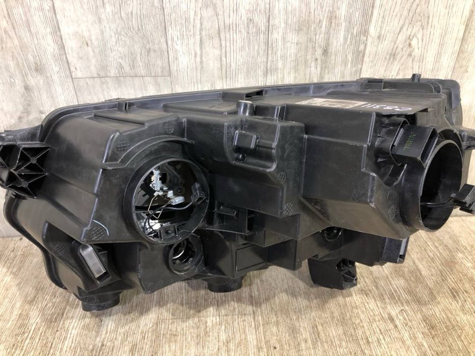 Фара передняя правая Toyota ProAce ( 2019 2020 2021 2022 г. )