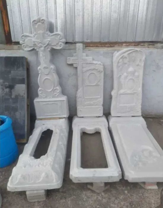 Плити протиусадочні, пам'ятник
