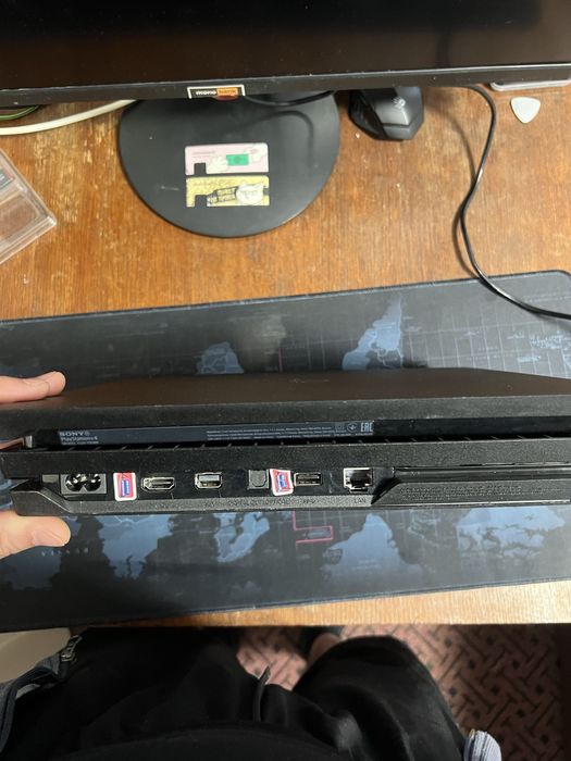 PlayStation 4 Pro 1TB CUH 7208B
