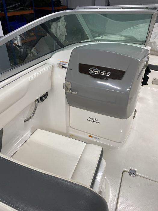 Chaparral Suncoast 210