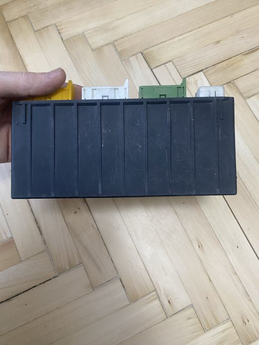 Модуль комфорту БМВ E34 E32 блок керування кузовною електронікою BMW