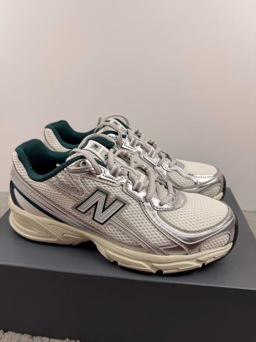 Buty damskie sportowe New Balance 740 U7402EL