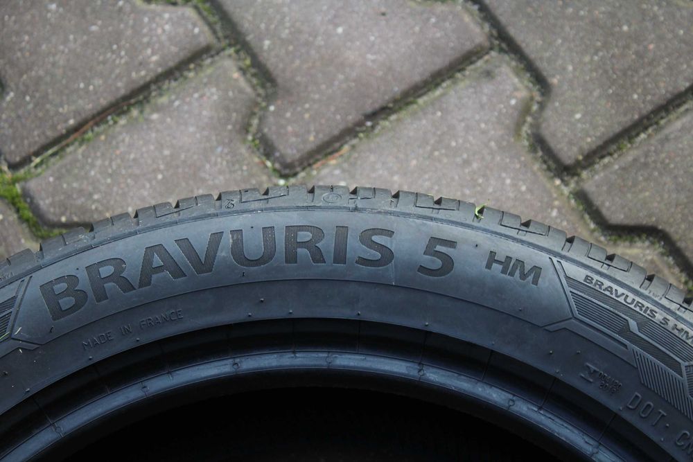 215 50 r17 Barum BRAVURIS 5HM