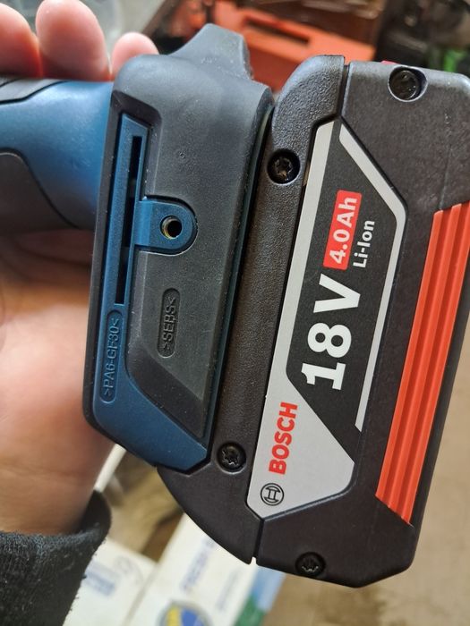 Батарея Bosch Amp Share 4ABosch GBA 18V 4.0Ah Li-Ion. Це літій-іонна б