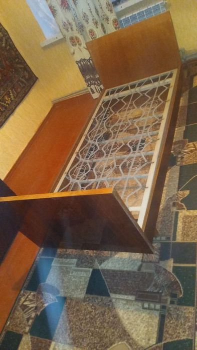 Кровать б/у однушка