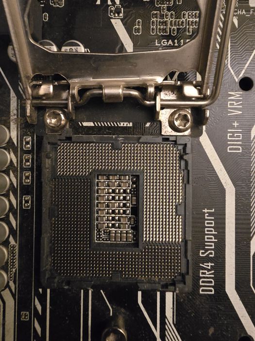 Продам материнську плату з процесором asus h270-plus + celeron g3200