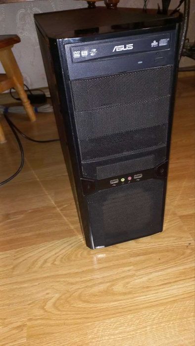 Настільний комп'ютер (Intel Core i5 650 / Asus Radeon HD5670 1GB)