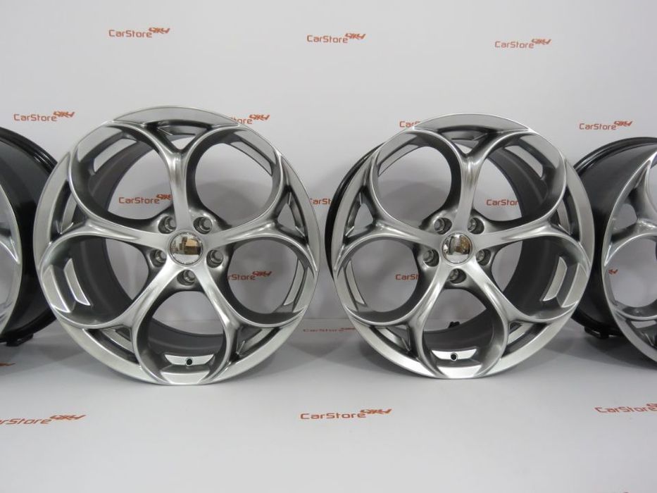 Jantes Look Alfa Romeo Giulia Quadrifoglio 18 x 8 et33 5x110 Hyperblac