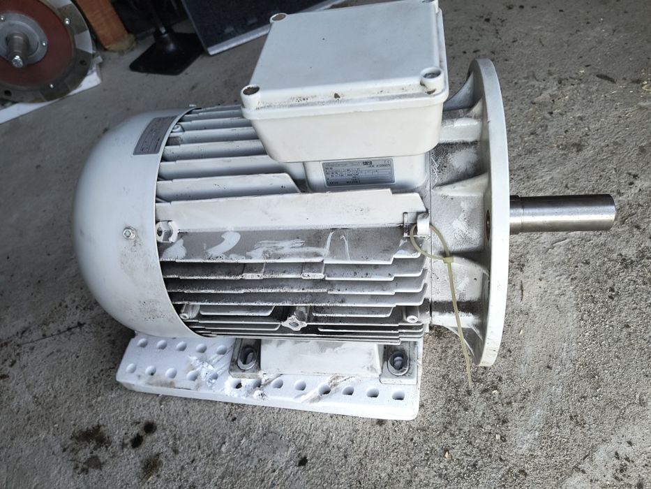 Silnik 7,5kW 2990/min elektryczny kołnierzowy motor indukcyjny wysoko