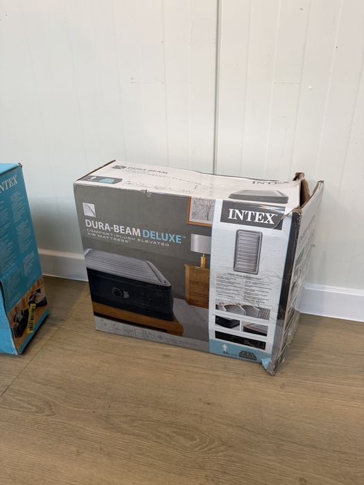 Wysoki Materac Dmuchany INTEX Dura-Beam Deluxe 99x191x46 cm z Pompką 230V (zwroty niesprawdzane) (outlet)