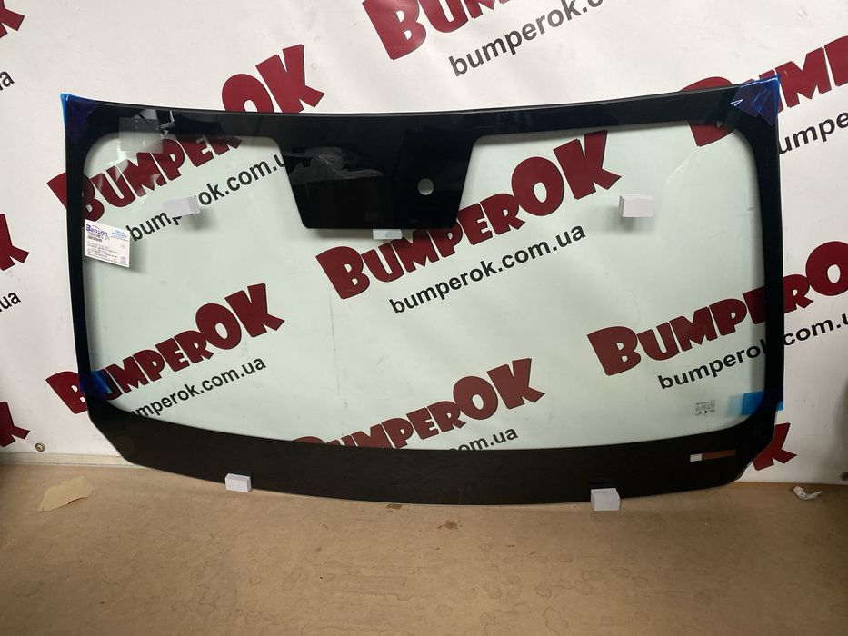 Стекло лобовое Пежо Лендтрек (Peugeot Landtrek)