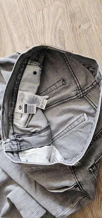 Levis spodnie męskie model 551 rozmiar W34 L32 wymiary widać na zdjęciach