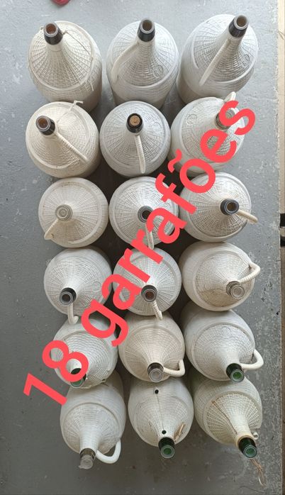 Lote 18 garrafões