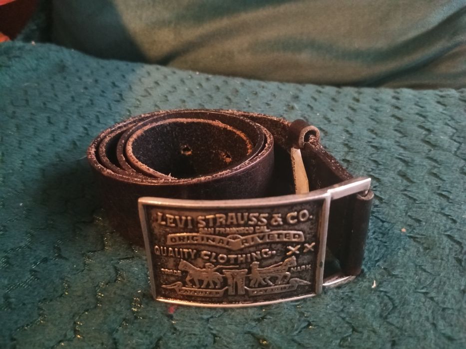 Pasek Levi's z metalową  klamrą vintage